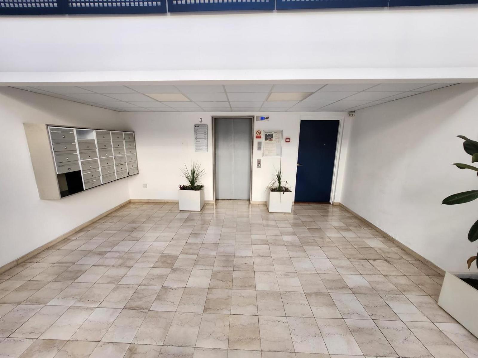 New With Ac Central Suites With Pool Access And Squash Courts! Sleeps Family Or 4 Guests Gibraltar Exterior foto